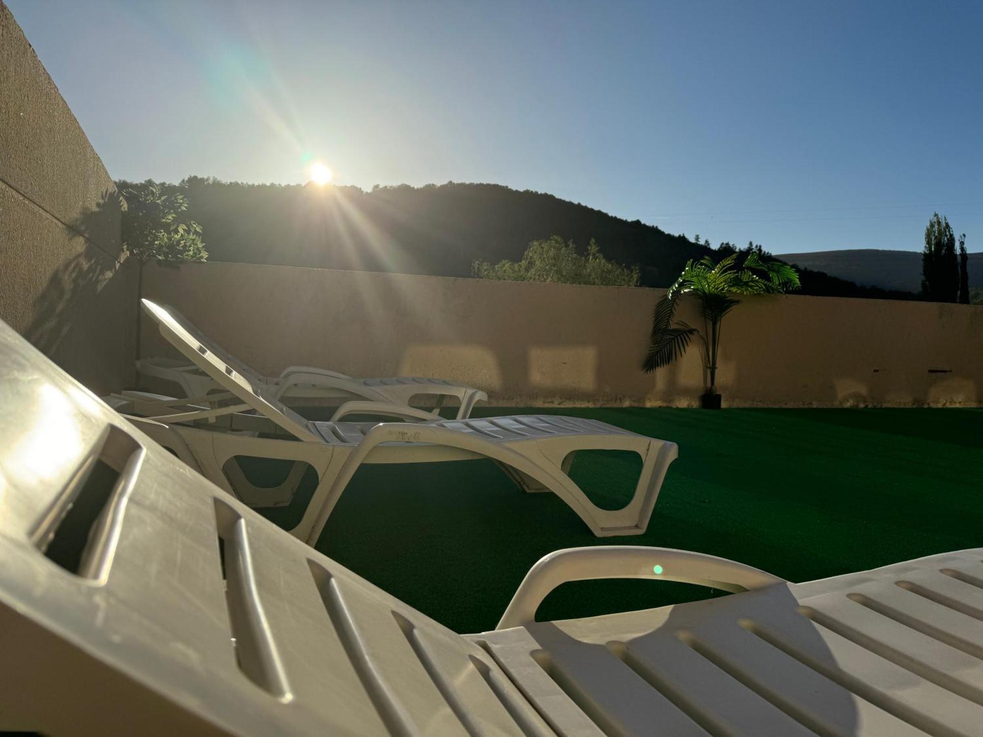 Triacastela Sunset Terrace Apartment Bagian luar foto
