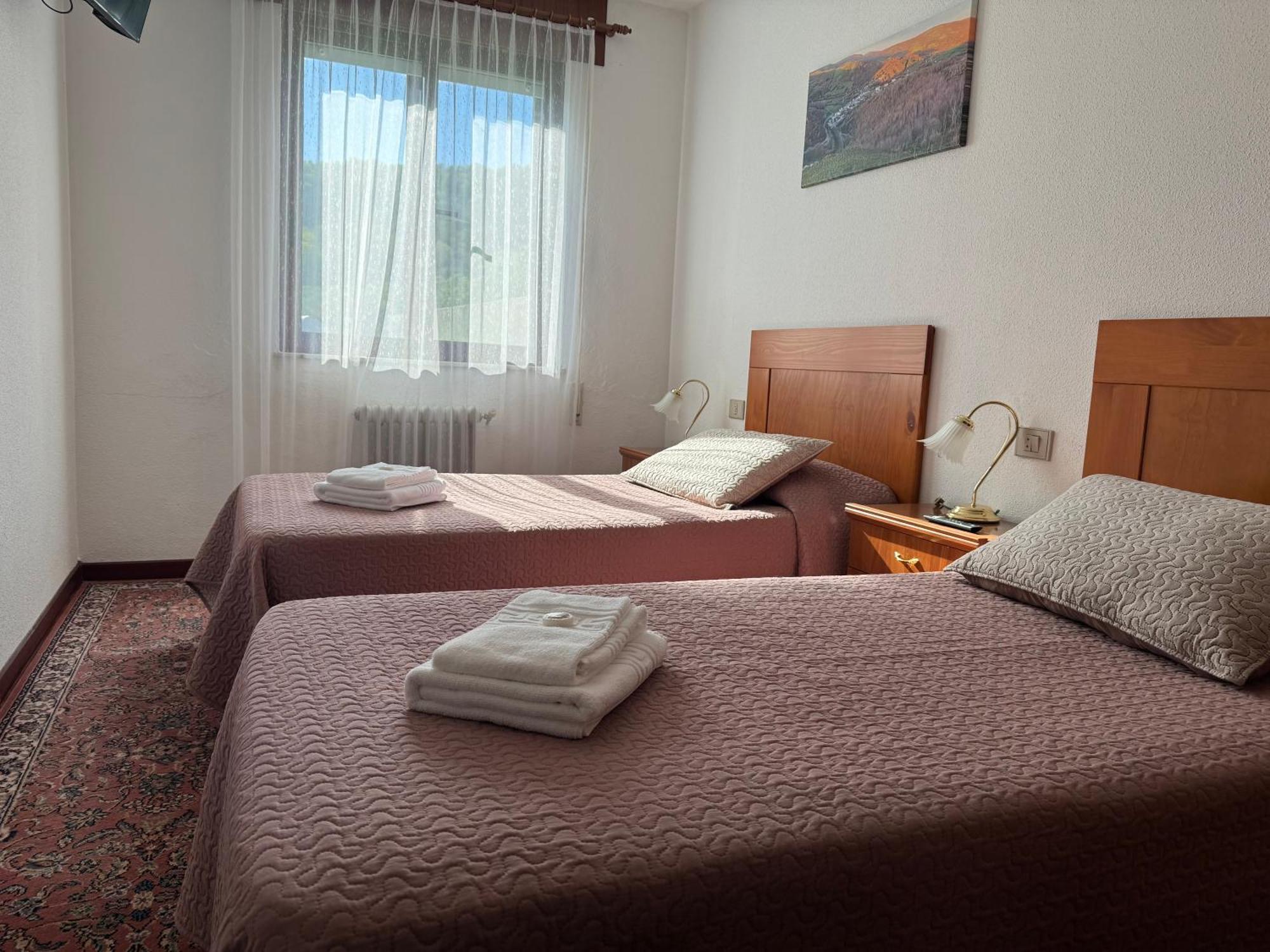 Triacastela Sunset Terrace Apartment Bagian luar foto